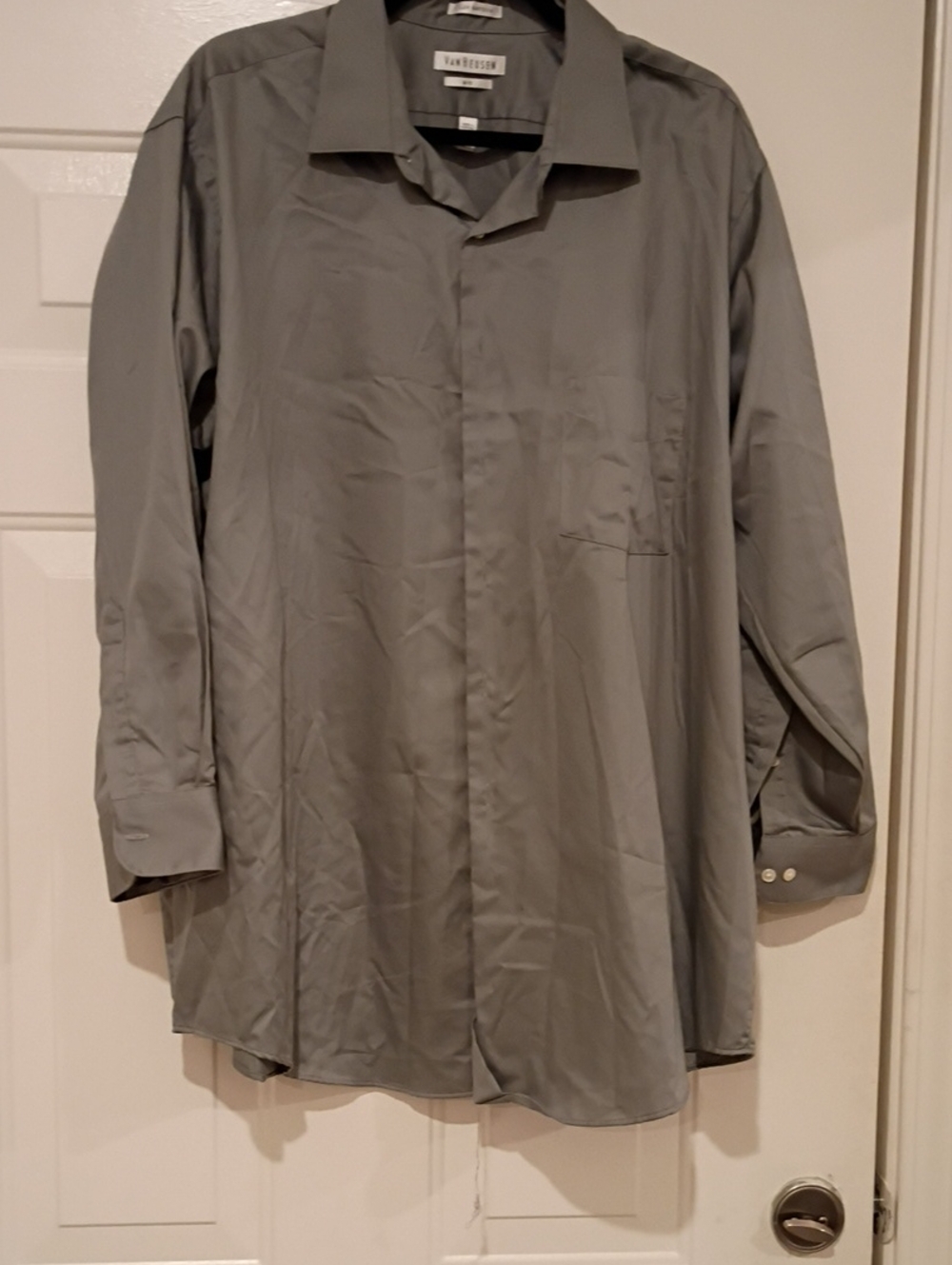Van Heusen Men's Gray Button-Up Dress Shirt